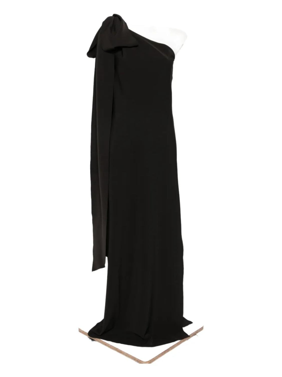 Платье макси на одно плечо Atu Body Couture, черный
Платье макси на одно плечо Atu Body Couture, черный