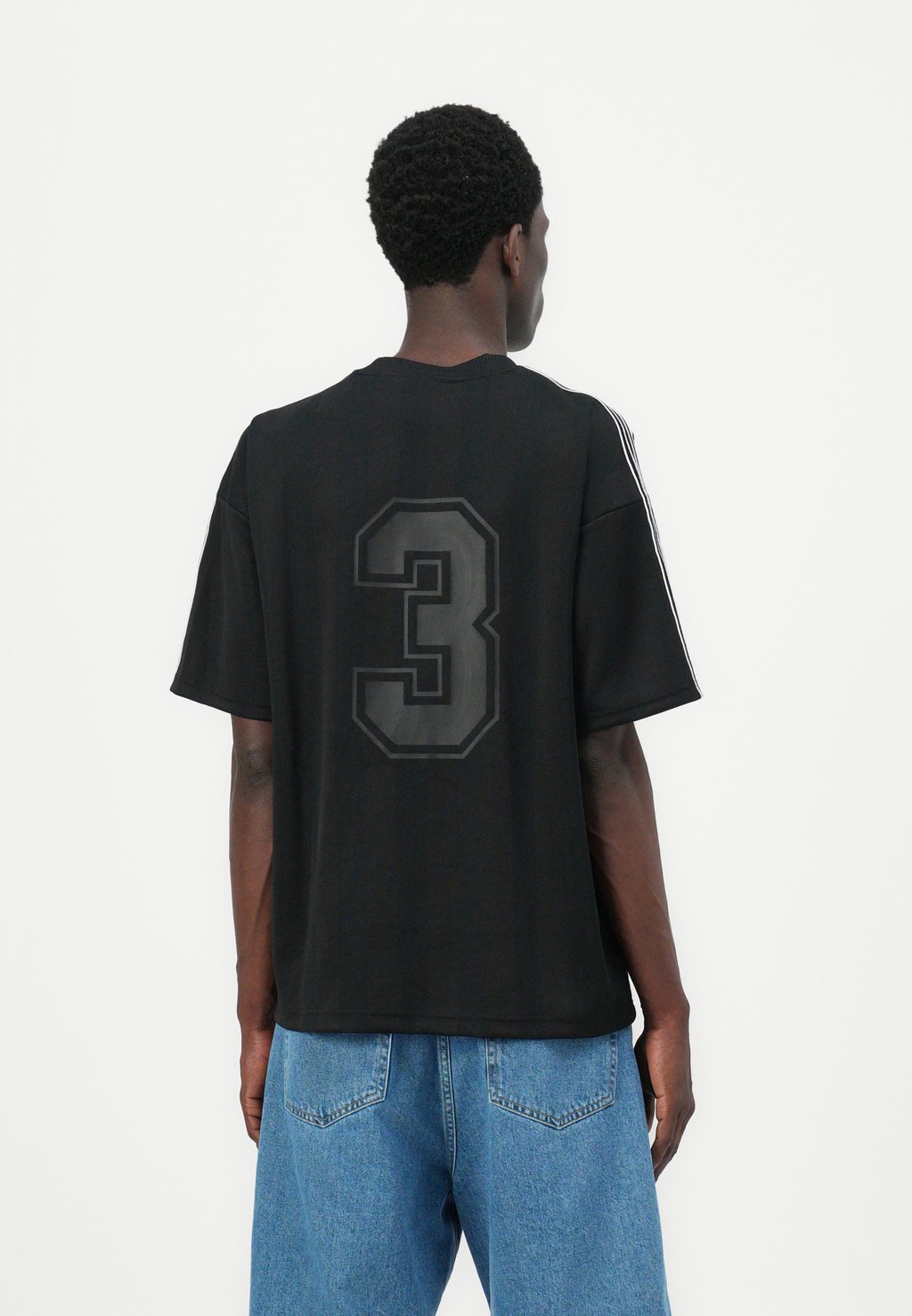 Футболка с принтом UNISEX Adidas Originals, черный
Футболка с принтом UNISEX Adidas Originals, черный