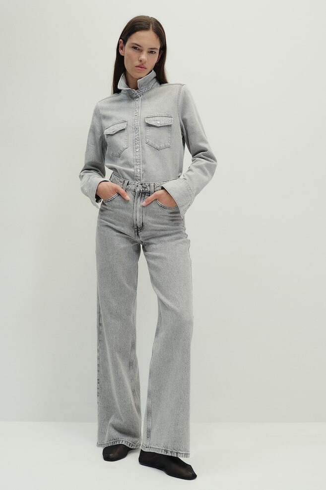 Широкие ультравысокие джинсы H&M, серый
Широкие ультравысокие джинсы H&M, серый