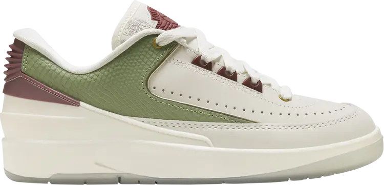 Кроссовки Air Jordan 2 Retro Low GS 'Year of the Dragon', кремовый 
Кроссовки Air Jordan 2 Retro Low GS 'Year of the Dragon', кремовый