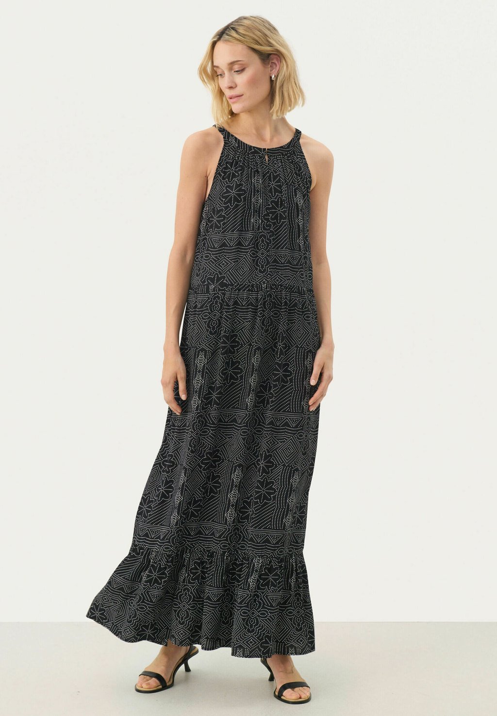 Платье макси THEONA Part Two, черный
Платье макси THEONA Part Two, черный