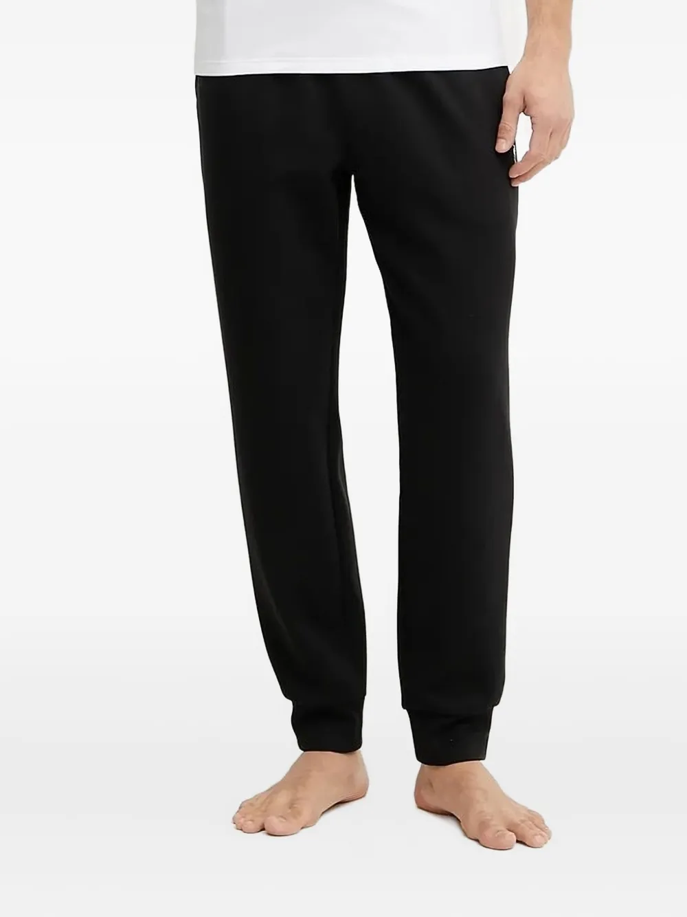 Спортивные брюки с вышитым логотипом на манжетах EMPORIO ARMANI, черный
Спортивные брюки с вышитым логотипом на манжетах EMPORIO ARMANI, черный