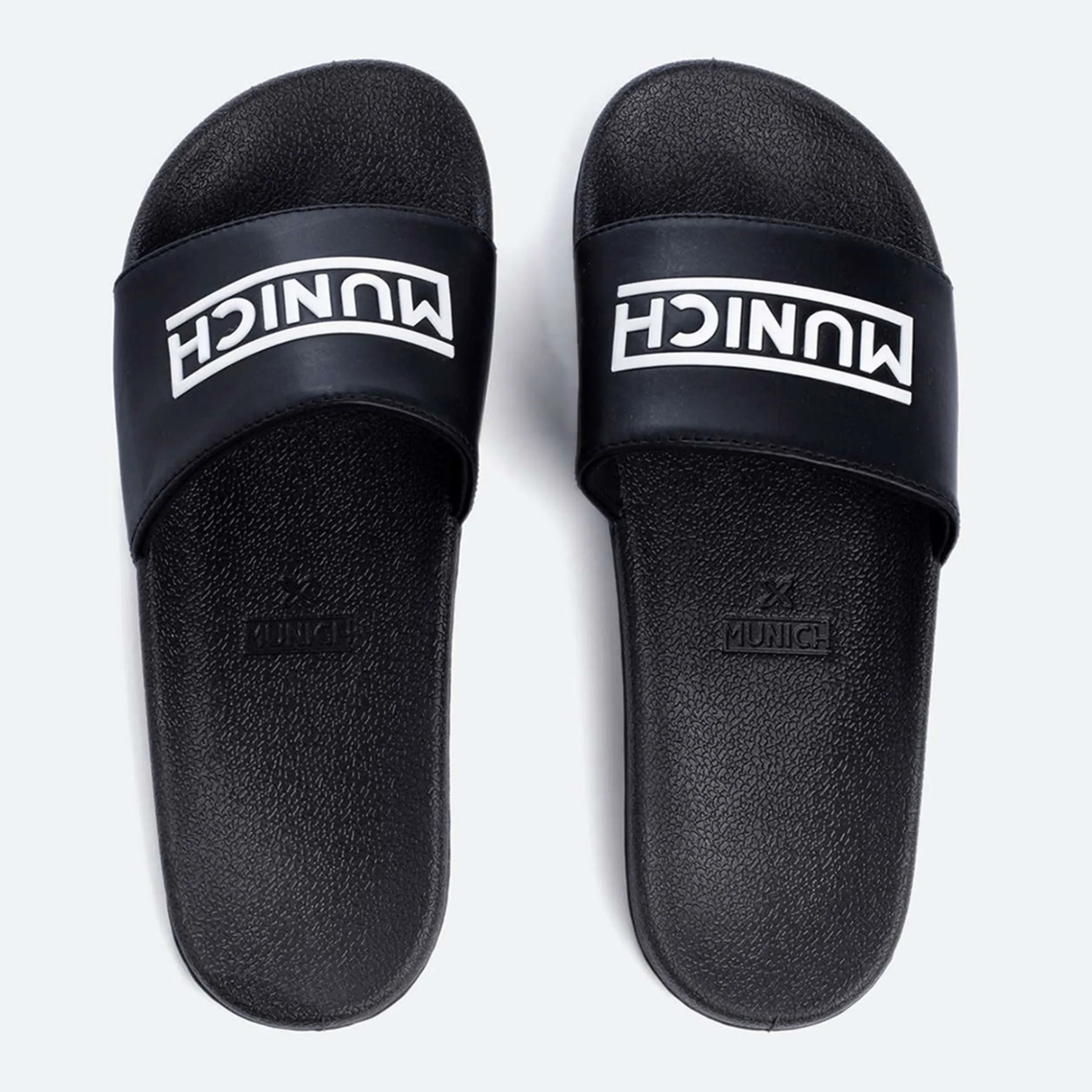 Мужские повседневные шлепанцы FLAT SLIDER 3D LOGO BLACK Munich, черный
Мужские повседневные шлепанцы FLAT SLIDER 3D LOGO BLACK Munich, черный
