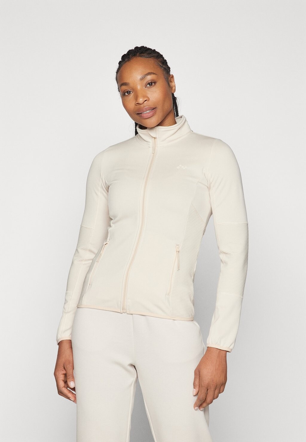 Толстовка ONPJETTA ONLY Play, цвет pumice stone
Толстовка ONPJETTA ONLY Play, цвет pumice stone