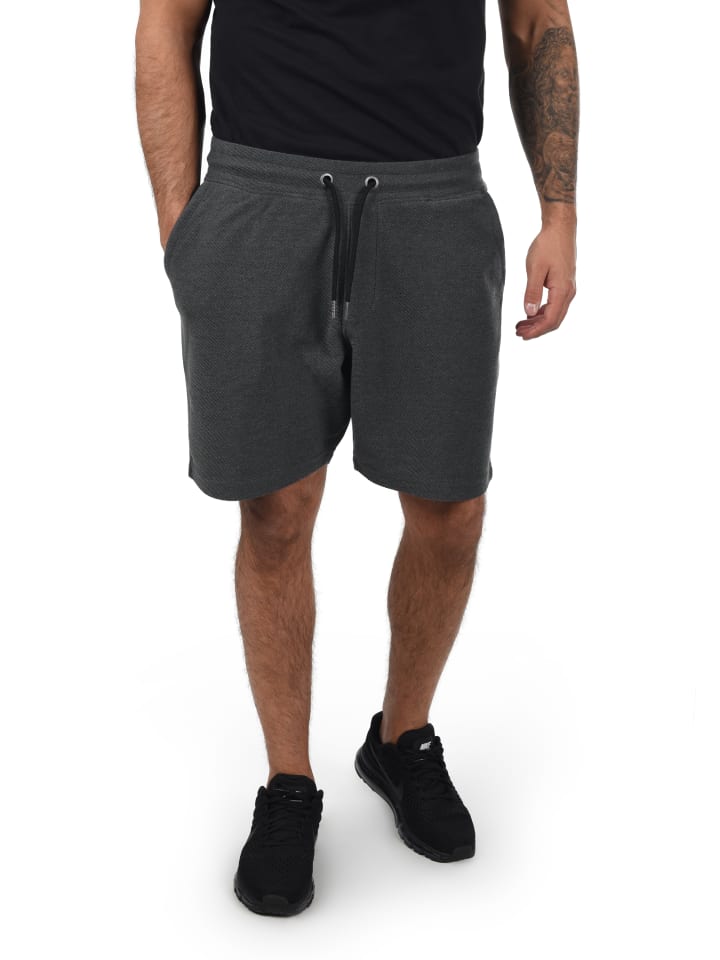 Тканевые шорты BLEND, темно-серый
Тканевые шорты BLEND, темно-серый
