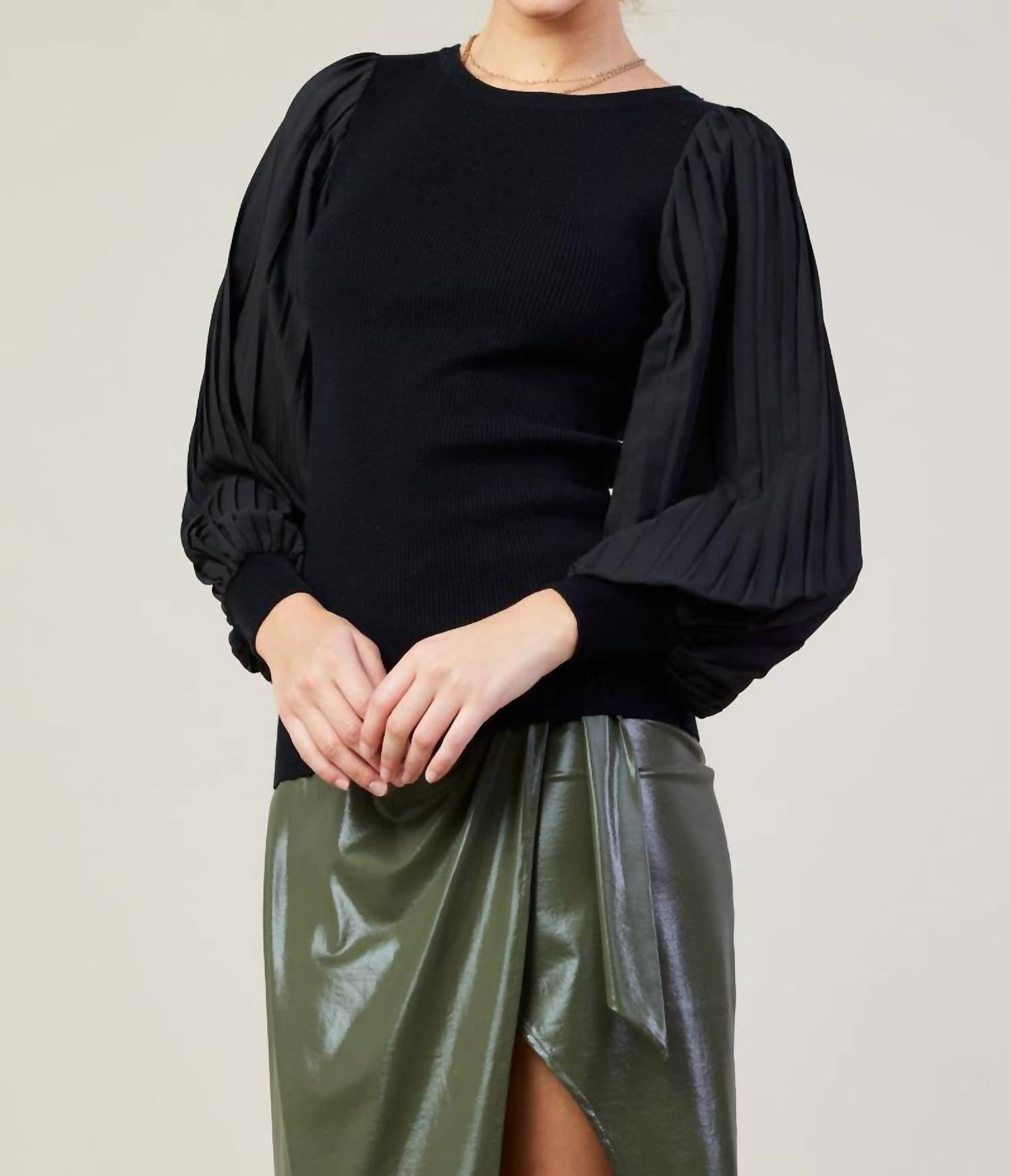 Мадли Блузка в черном цвете SKIES ARE BLUE
Мадли Блузка в черном цвете SKIES ARE BLUE