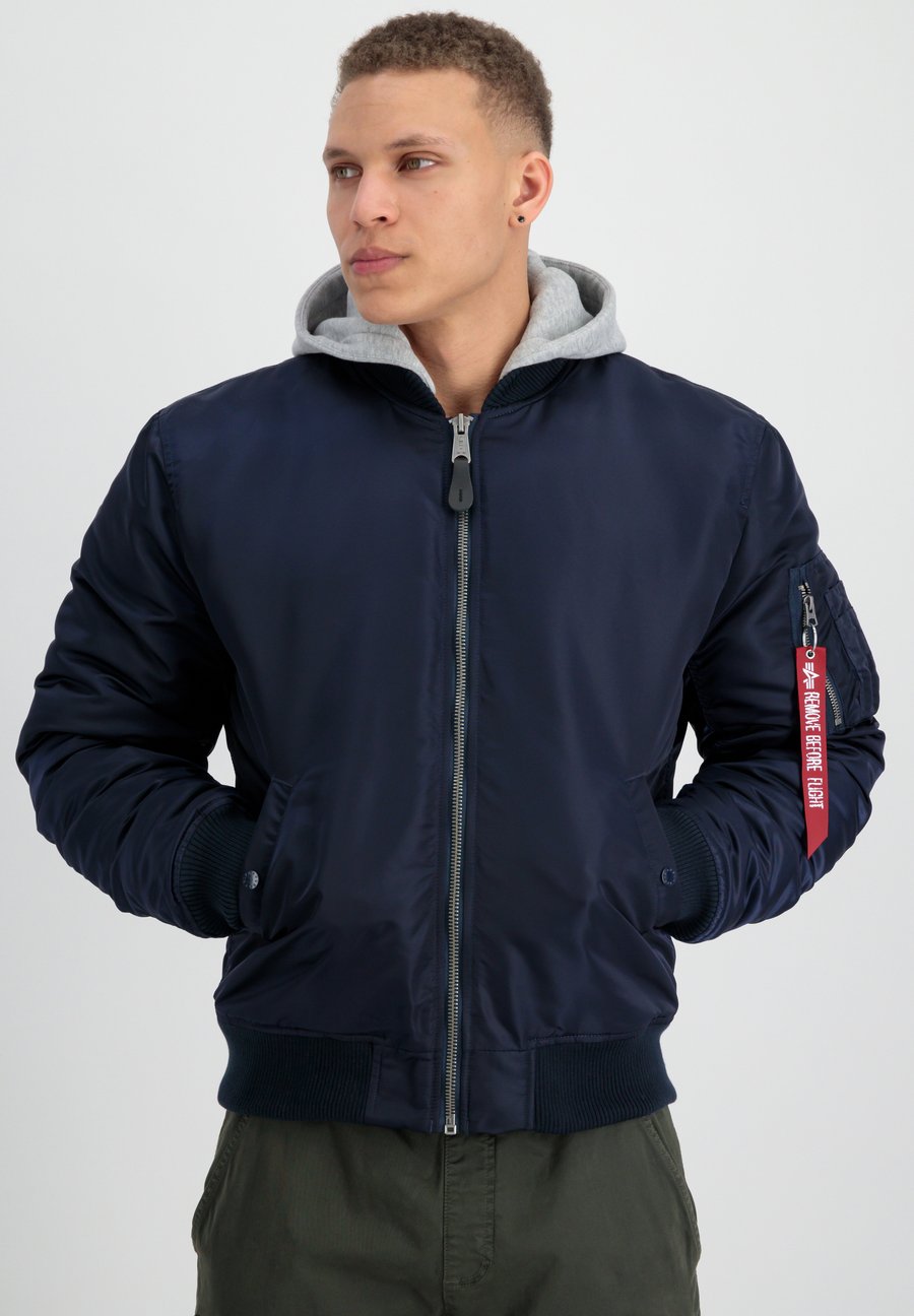 Куртка Alpha Industries FLIGHT MA ZH BACK EMB, Ultra Navy/Blue
Куртка Alpha Industries FLIGHT MA ZH BACK EMB, Ultra Navy/Blue