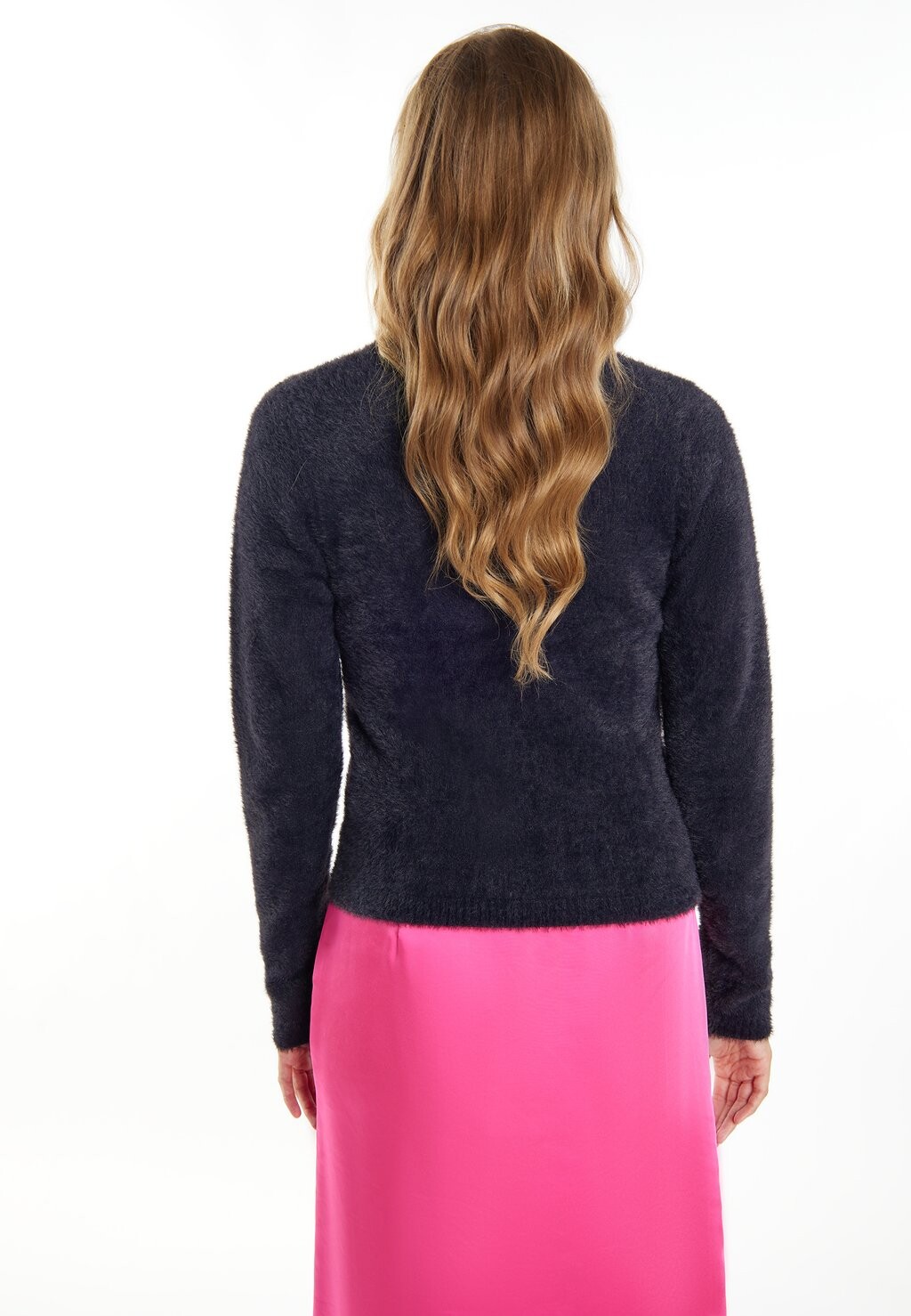 Кардиган TASSIA faina, черный
Кардиган TASSIA faina, черный