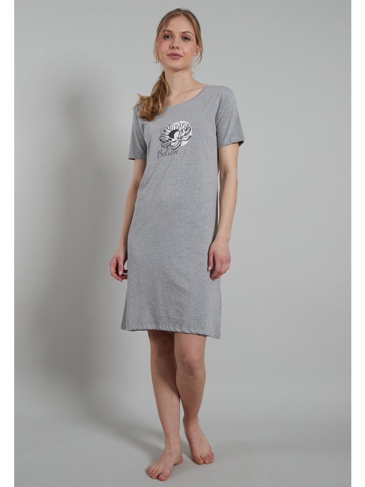 Ночная рубашка Josselin, средне-серого цвета Götzburg
Ночная рубашка Josselin, средне-серого цвета Götzburg