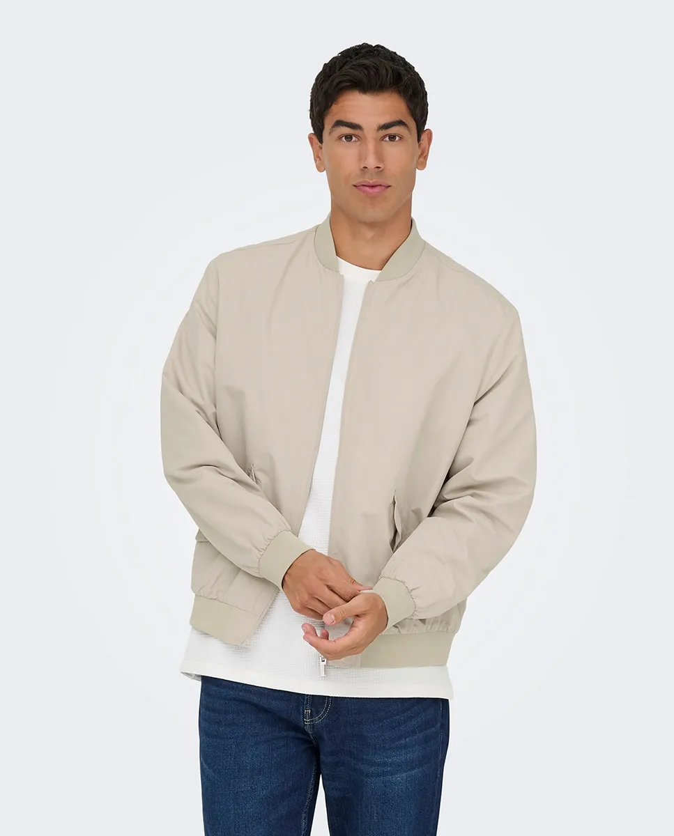Легкая мужская куртка бомбер стандартного кроя Only & Sons, бежевый
Легкая мужская куртка бомбер стандартного кроя Only & Sons, бежевый