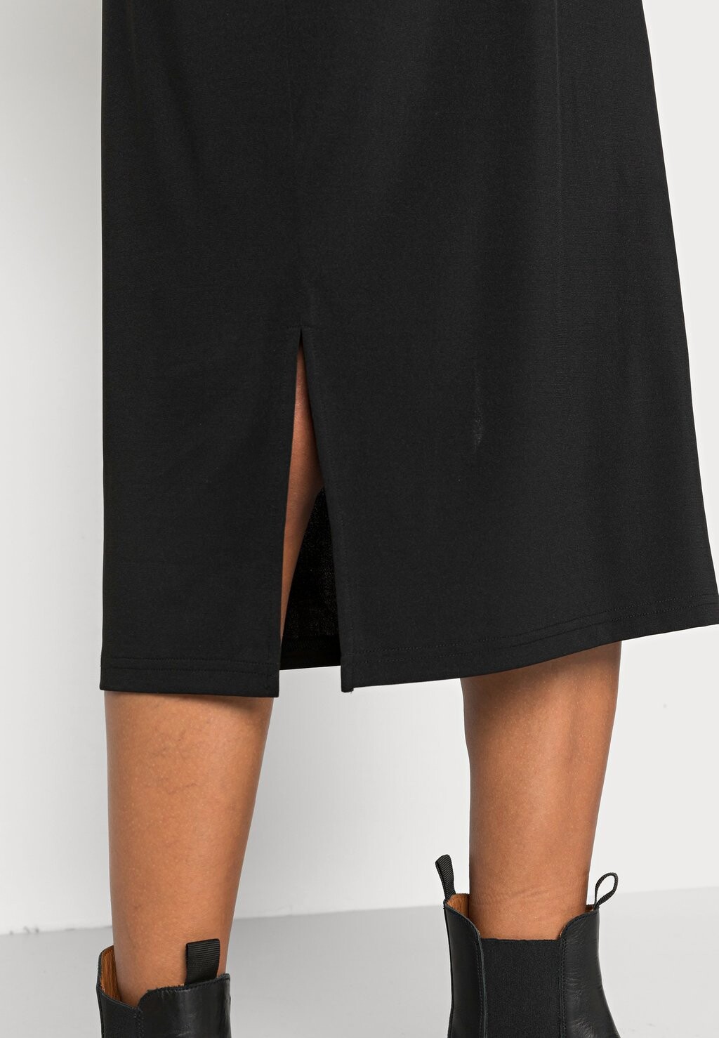 Юбка-карандаш KAMALLI SKIRT Kaffe, черный
Юбка-карандаш KAMALLI SKIRT Kaffe, черный