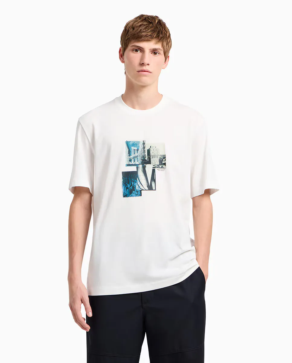 Мужская футболка с коротким рукавом и принтом спереди Armani Exchange, цвет Crudo
Мужская футболка с коротким рукавом и принтом спереди Armani Exchange, цвет Crudo