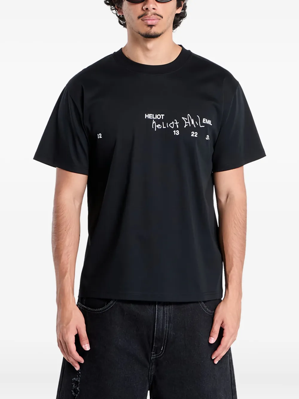 Футболка Fulgens с графичным принтом HELIOT EMIL, черный
Футболка Fulgens с графичным принтом HELIOT EMIL, черный