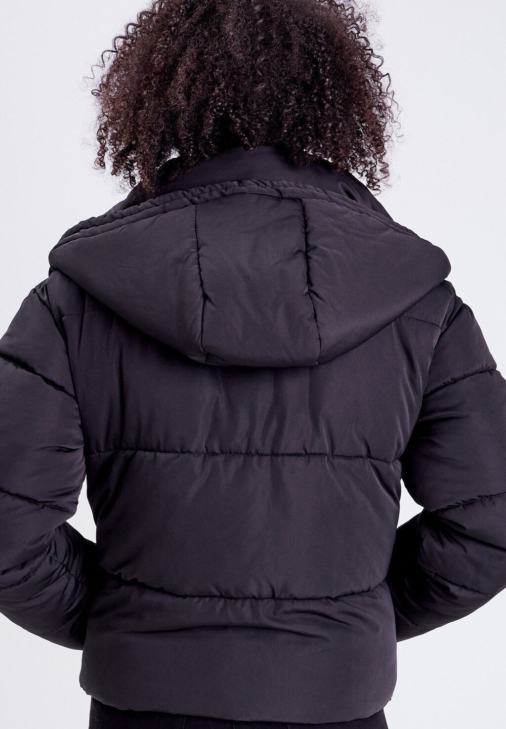 Зимняя куртка MIT REISSVERSCHLUSS Cache Cache, черный
Зимняя куртка MIT REISSVERSCHLUSS Cache Cache, черный