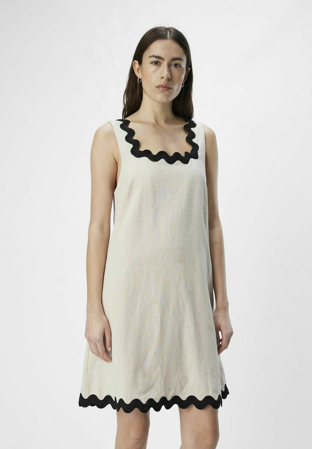 Повседневное платье MINI DETAILREICHES Object, песочный
Повседневное платье MINI DETAILREICHES Object, песочный