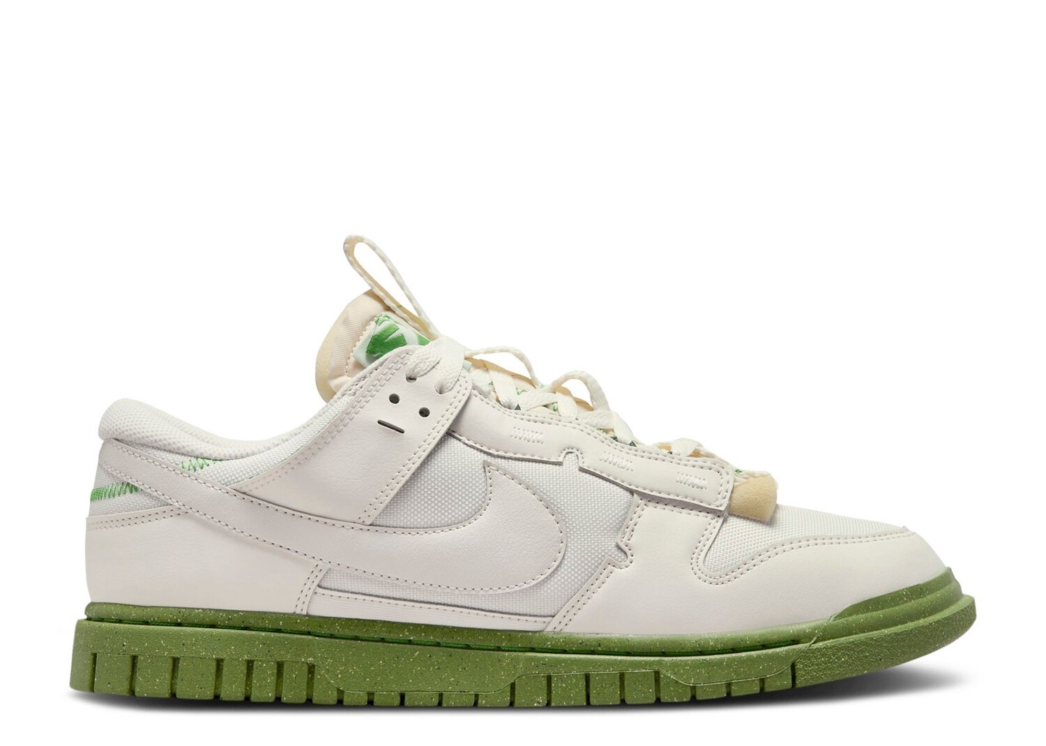 Кроссовки Nike Air Dunk Jumbo 'Phantom Chlorophyll', белый
Кроссовки Nike Air Dunk Jumbo 'Phantom Chlorophyll', белый