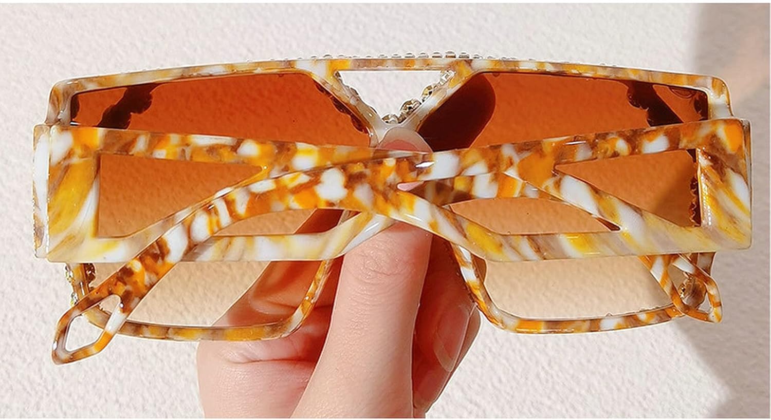 Крупные квадратные солнцезащитные очки с бриллиантами для женщин, новинка 2021 года, роскошные солнцезащитные очки с блестящими стразами, разноцветные хрустальные очки mincl, Brown&leopard
Крупные квадратные солнцезащитные очки с бриллиантами для женщин, новинка 2021 года, роскошные солнцезащитные очки с блестящими стразами, разноцветные хрустальные очки mincl, Brown&leopard