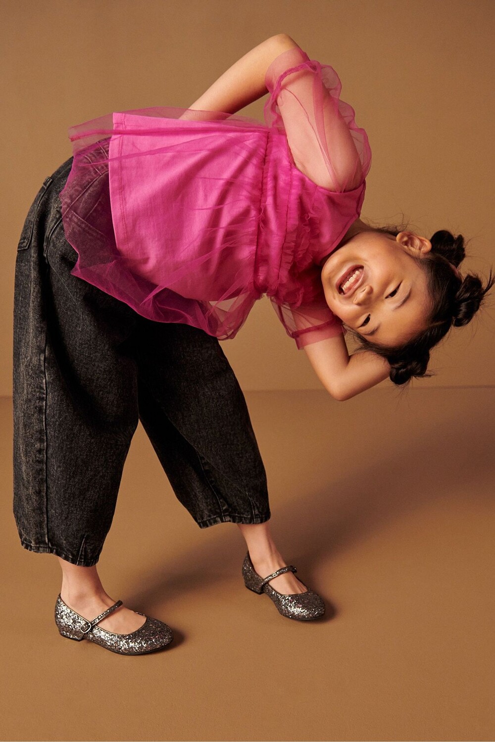 Туфли Мэри Джейн для особых случаев Блестящее серебро Next, серебряный
Туфли Мэри Джейн для особых случаев Блестящее серебро Next, серебряный