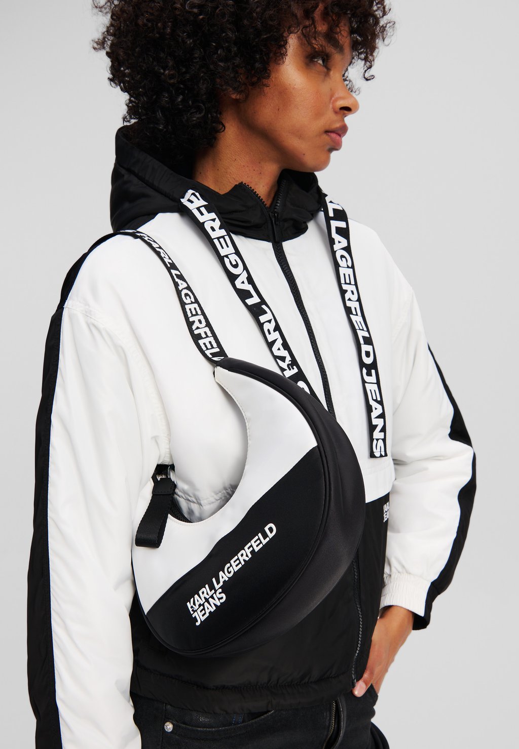Сумка KARL LAGERFELD JEANS, белый
Сумка KARL LAGERFELD JEANS, белый