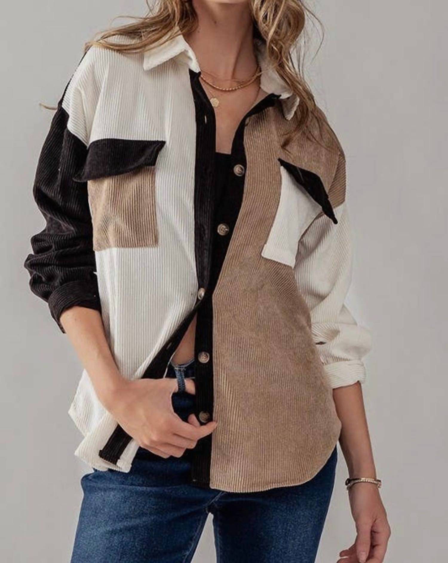 Вельветовая куртка свободного кроя с цветными блоками в черно-коричневом цвете Urban Daizy
Вельветовая куртка свободного кроя с цветными блоками в черно-коричневом цвете Urban Daizy