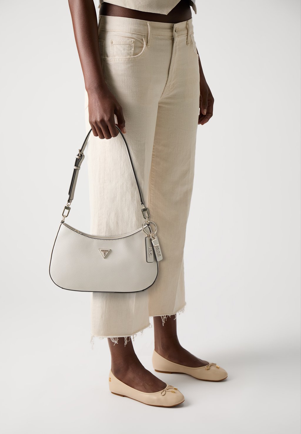 Сумка NOELLE Guess, кремовый
Сумка NOELLE Guess, кремовый