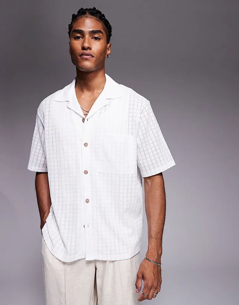 Рубашка River Island с фактурным воротником Revere белого цвета
Рубашка River Island с фактурным воротником Revere белого цвета