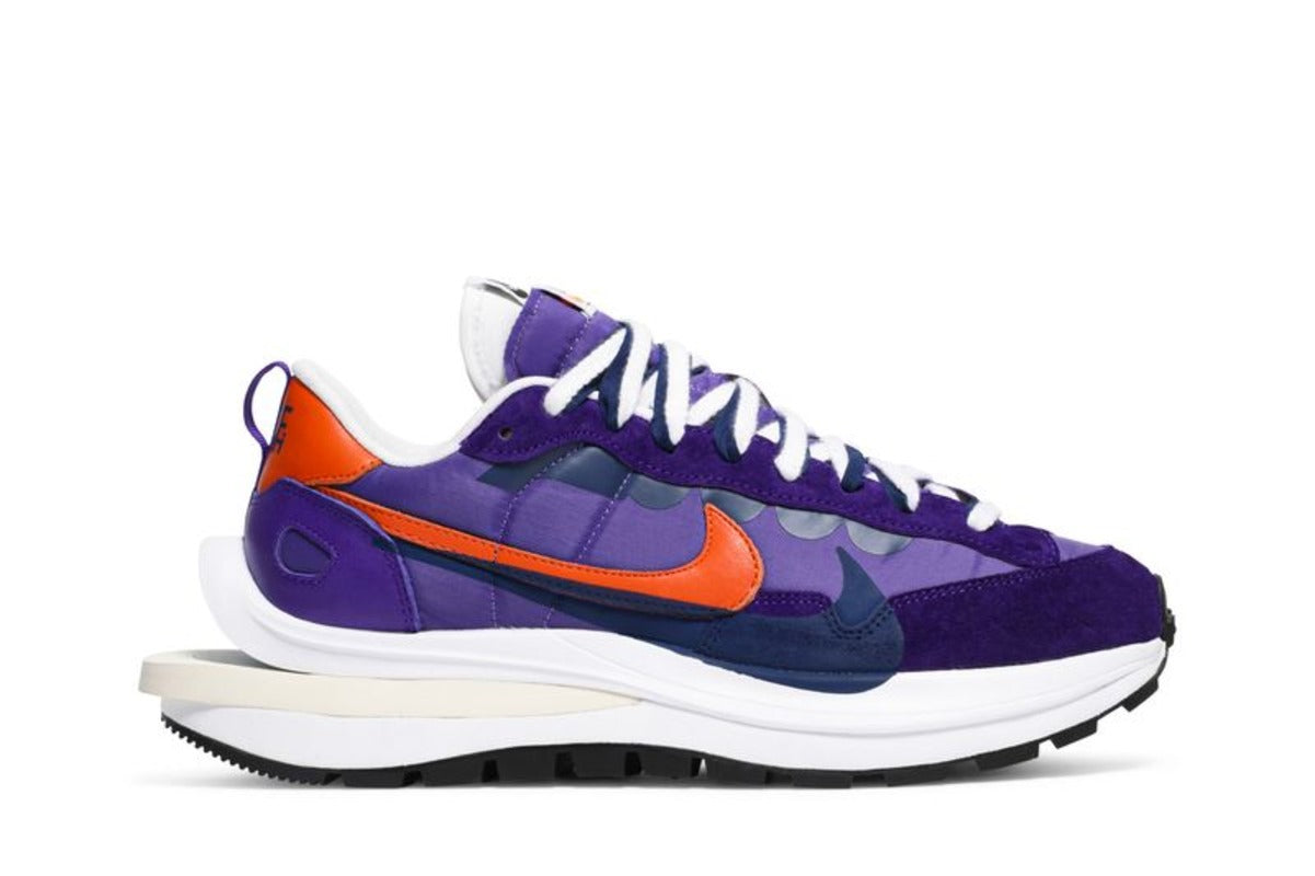 Кроссовки Nike Vaporwaffle sacai Dark Iris, фиолетовый
Кроссовки Nike Vaporwaffle sacai Dark Iris, фиолетовый