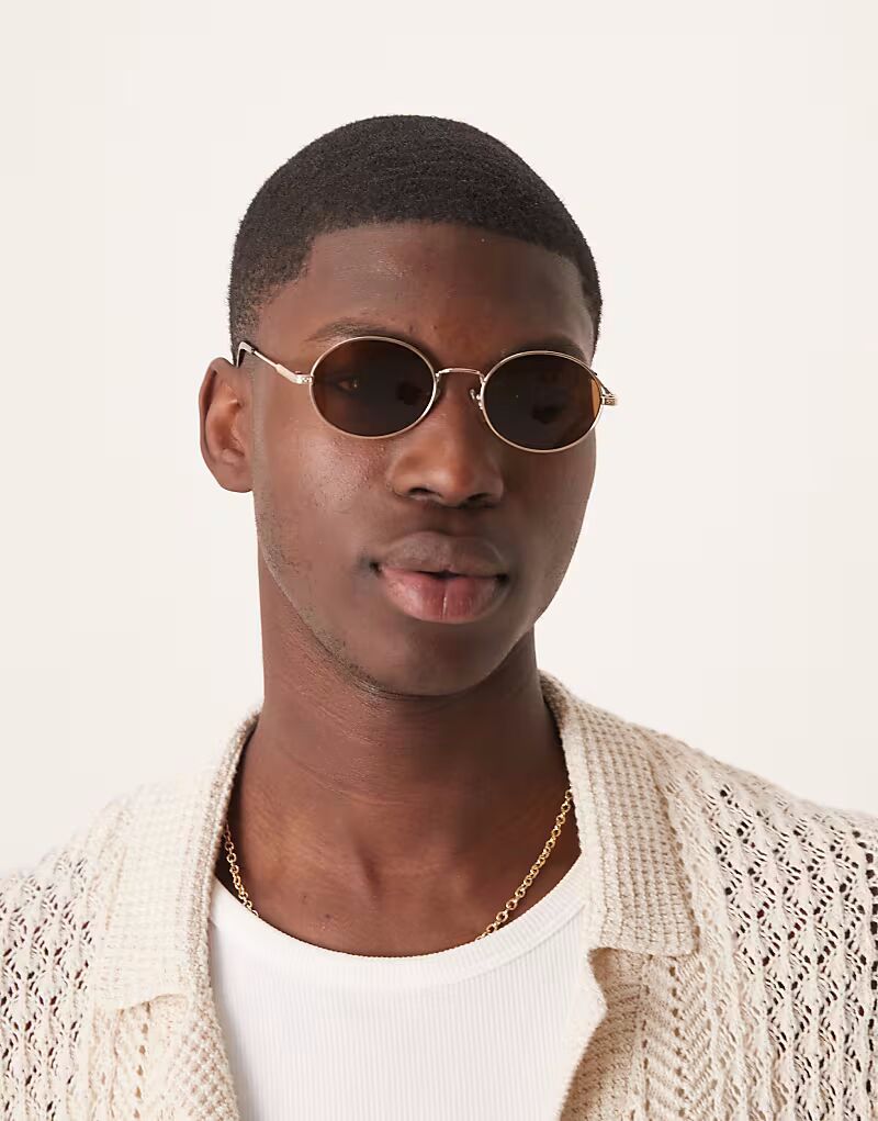 Солнцезащитные очки ASOS DESIGN в круглой металлической оправе с коричневыми линзами и металлической золотой оправой 
Солнцезащитные очки ASOS DESIGN в круглой металлической оправе с коричневыми линзами и металлической золотой оправой