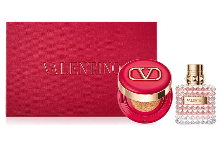 Набор косметики для женщин Valentino
Набор косметики для женщин Valentino