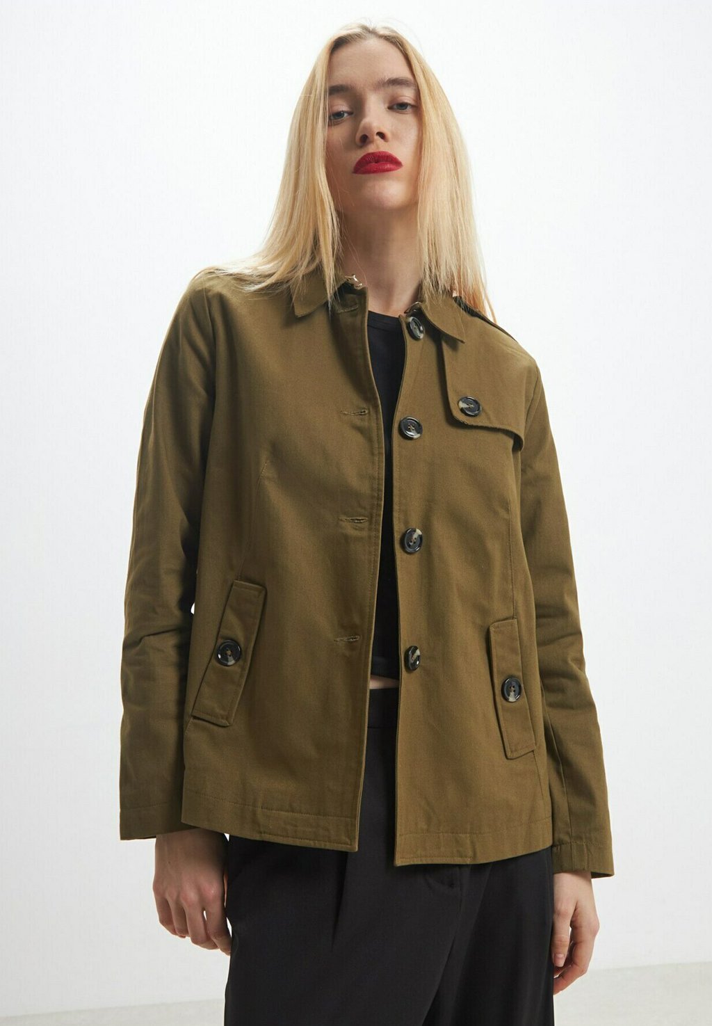 Летняя куртка Calliope, зеленый
Летняя куртка Calliope, зеленый