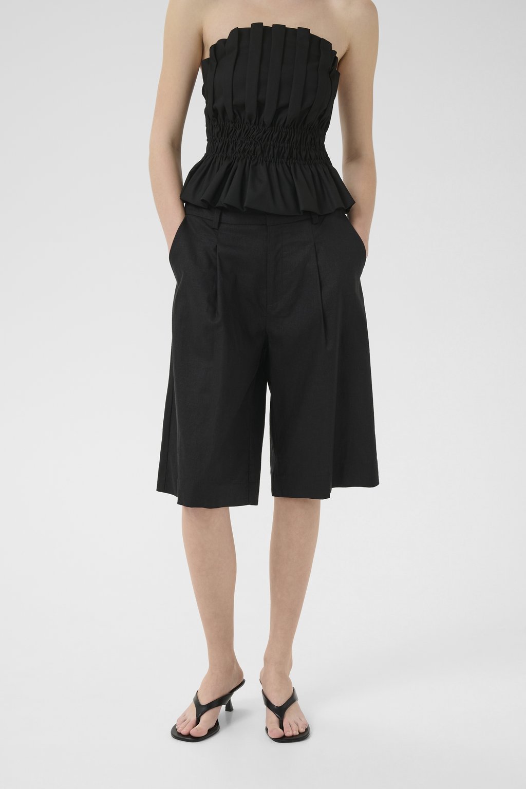 Шорты IZZA Gestuz, черный
Шорты IZZA Gestuz, черный