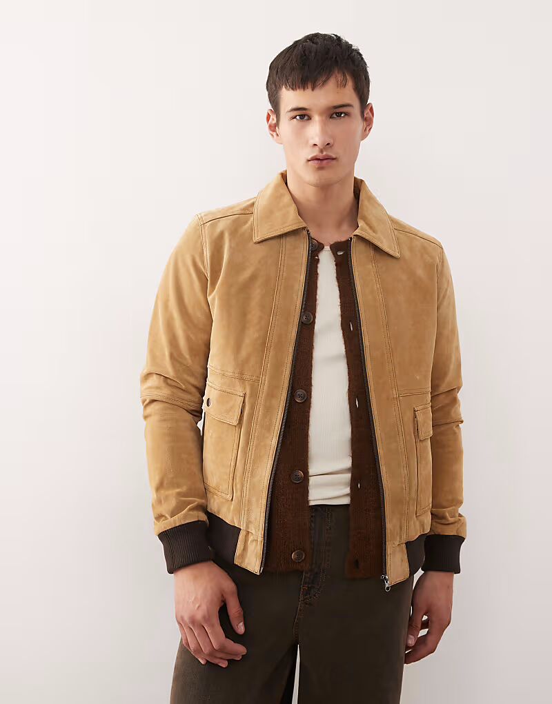 Куртка-бомбер из натуральной замши премиум-класса светло-коричневого цвета с контрастной окантовкой Reclaimed Vintage
Куртка-бомбер из натуральной замши премиум-класса светло-коричневого цвета с контрастной окантовкой Reclaimed Vintage