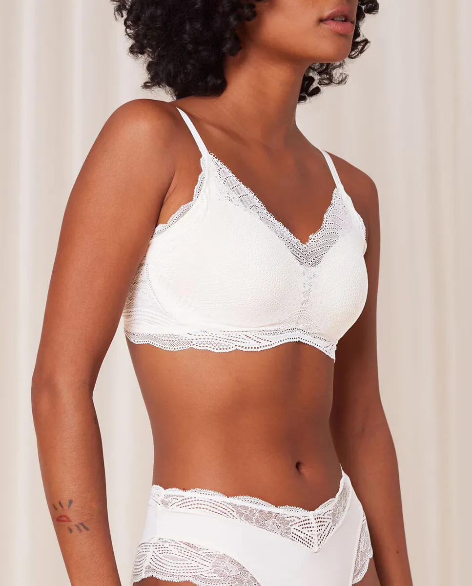 Бюстгальтер без бретелей с инновационной чашкой из пеноматериала 4D и эластичным кружевом Triumph, белый 
Бюстгальтер без бретелей с инновационной чашкой из пеноматериала 4D и эластичным кружевом Triumph, белый