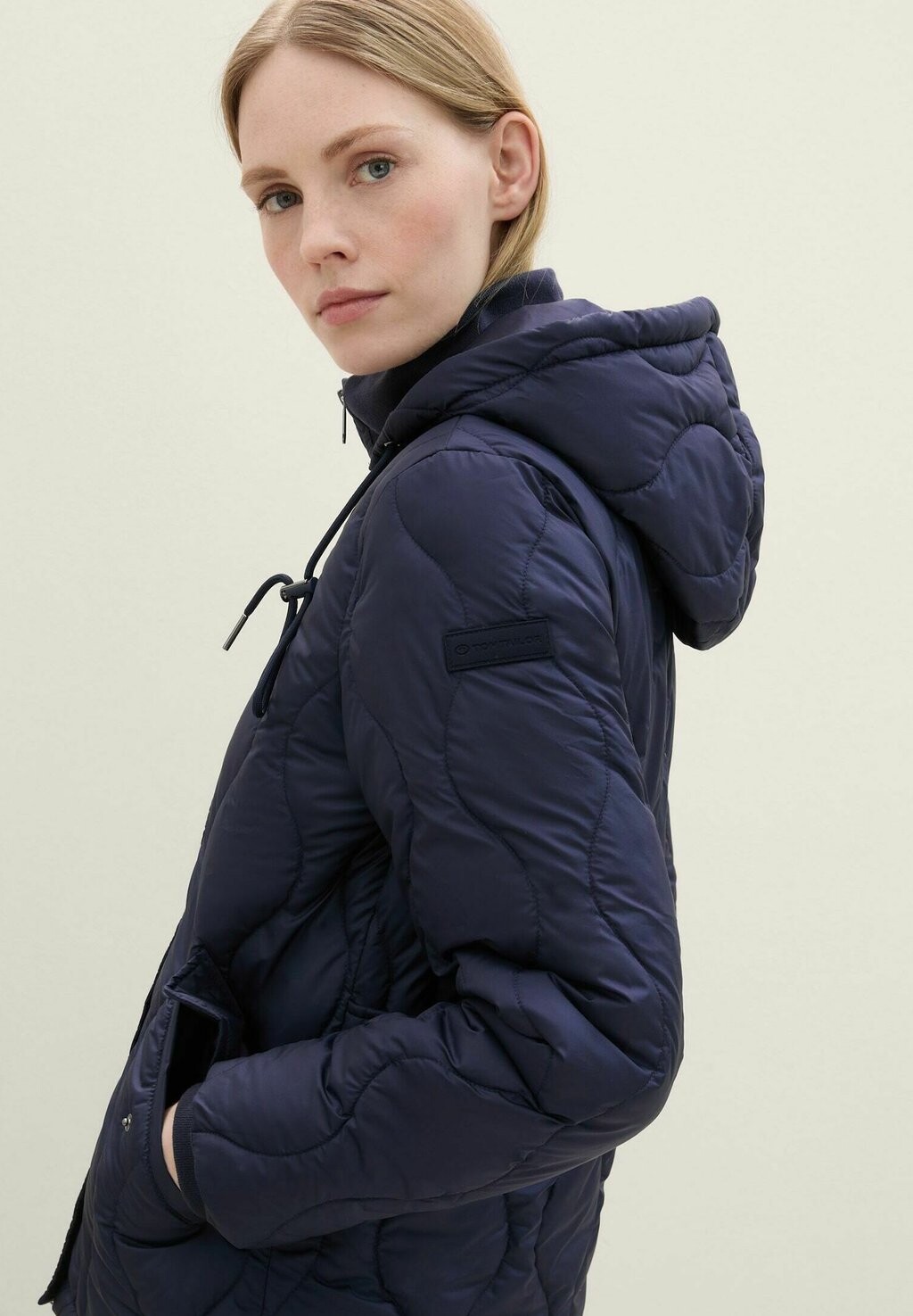 Легкая куртка TOM TAILOR, темно-синий
Легкая куртка TOM TAILOR, темно-синий
