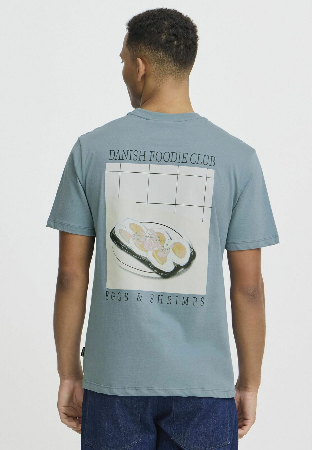 Футболка с принтом BHVAGO Blend, синий
Футболка с принтом BHVAGO Blend, синий