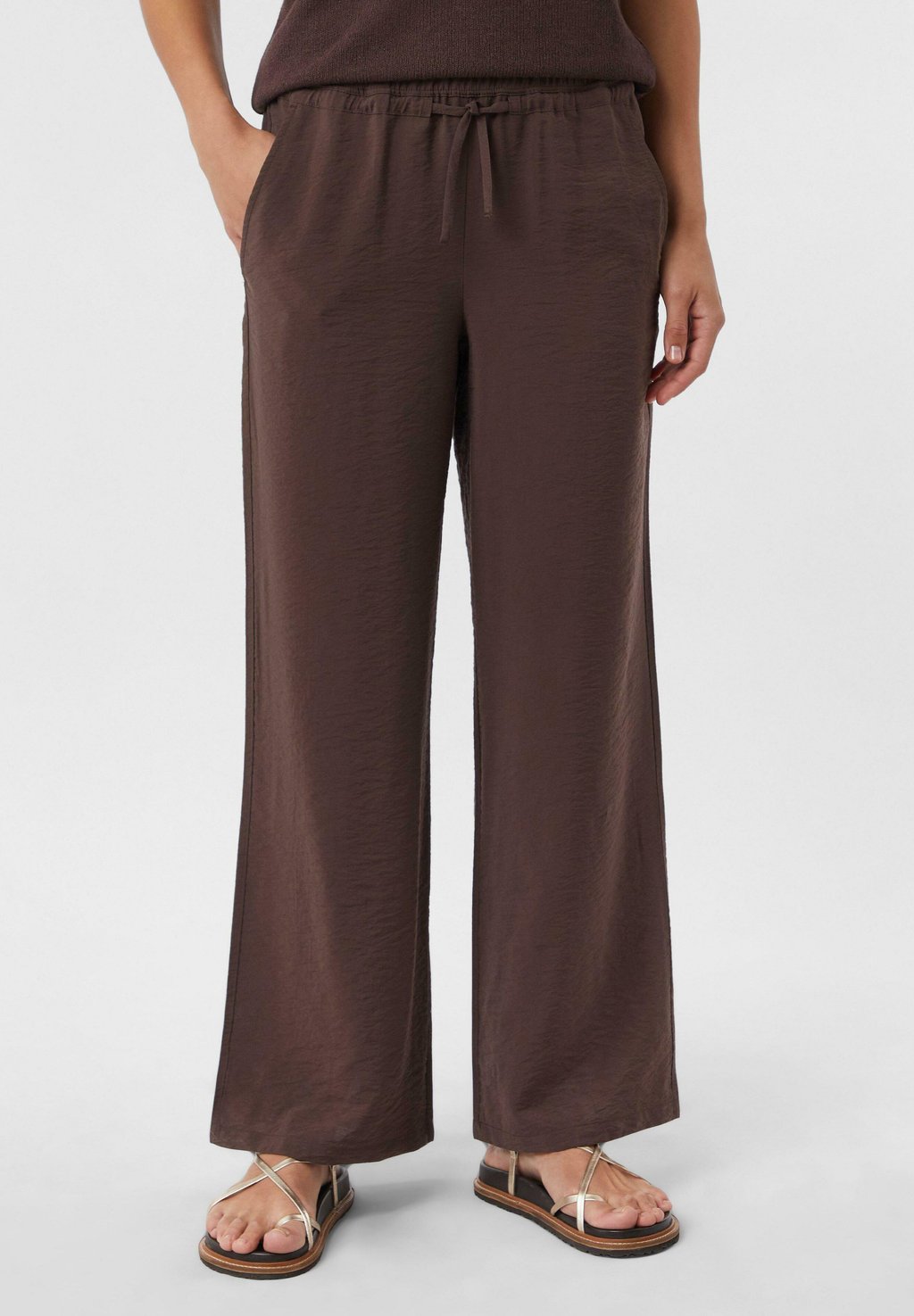 Брюки comma casual identity, темно-коричневый
Брюки comma casual identity, темно-коричневый
