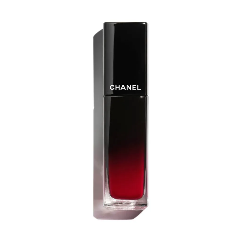 Жидкая помада Rouge Allure Laque Chanel, 74 expérimenté, 5,5 г
Жидкая помада Rouge Allure Laque Chanel, 74 expérimenté, 5,5 г