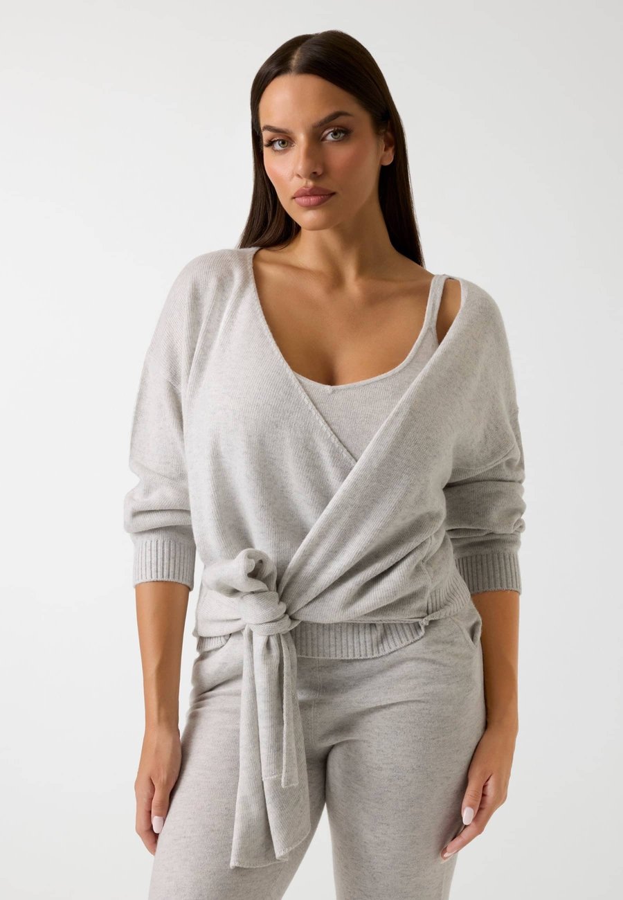 Пижамный топ Guess MAGGIE WICKEL, Hellgrau/Light Grey
Пижамный топ Guess MAGGIE WICKEL, Hellgrau/Light Grey