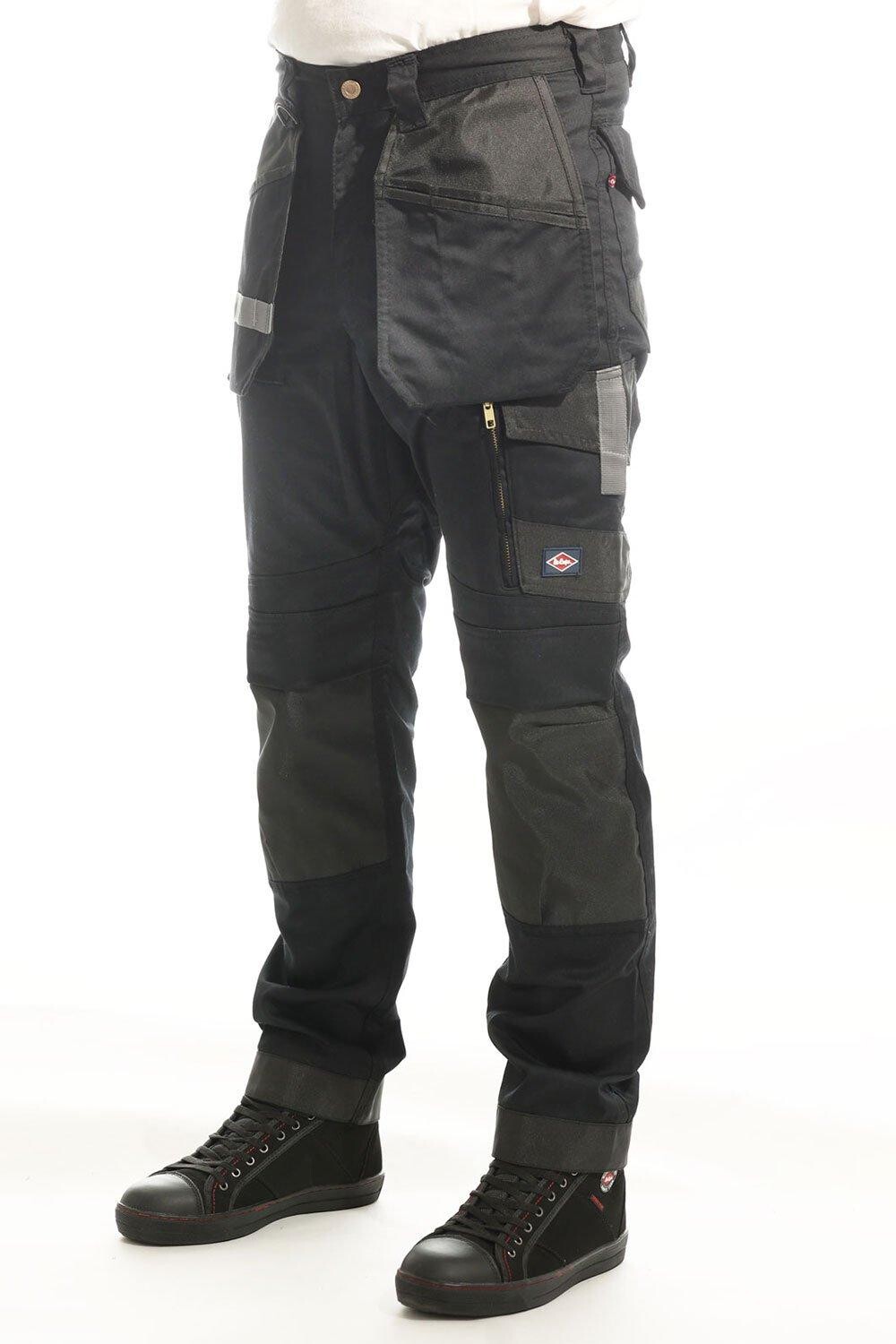 Карманы с наколенниками и кобурой Эластичные брюки-карго Lee Cooper Workwear, черный
Карманы с наколенниками и кобурой Эластичные брюки-карго Lee Cooper Workwear, черный