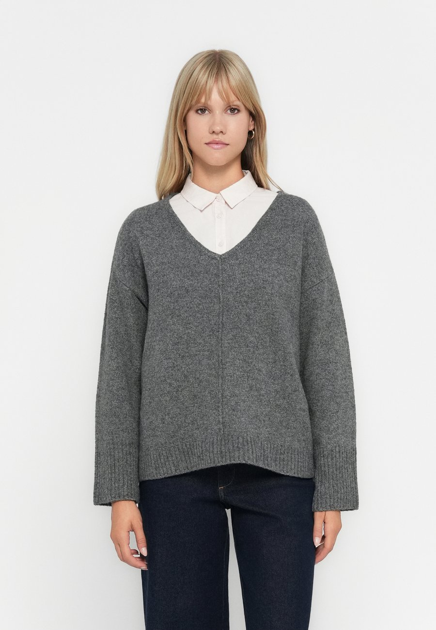 Джемпер ONLY ONLWHITNEY V NECK , Medium Grey/Mottled Grey
Джемпер ONLY ONLWHITNEY V NECK , Medium Grey/Mottled Grey