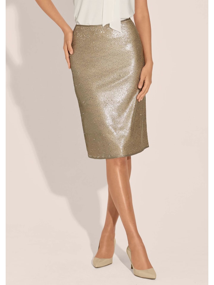 MADELEINE Узкая юбка-карандаш с двусторонними пайетками цвета «бежевый»
MADELEINE Узкая юбка-карандаш с двусторонними пайетками цвета «бежевый»