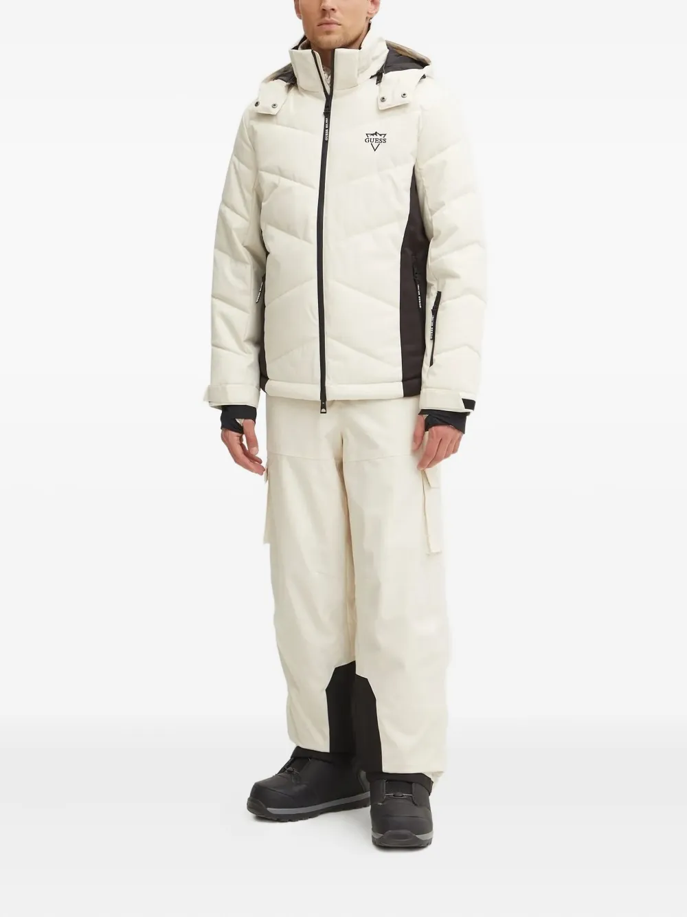 Стеганая лыжная куртка со вставками GUESS USA, белый
Стеганая лыжная куртка со вставками GUESS USA, белый