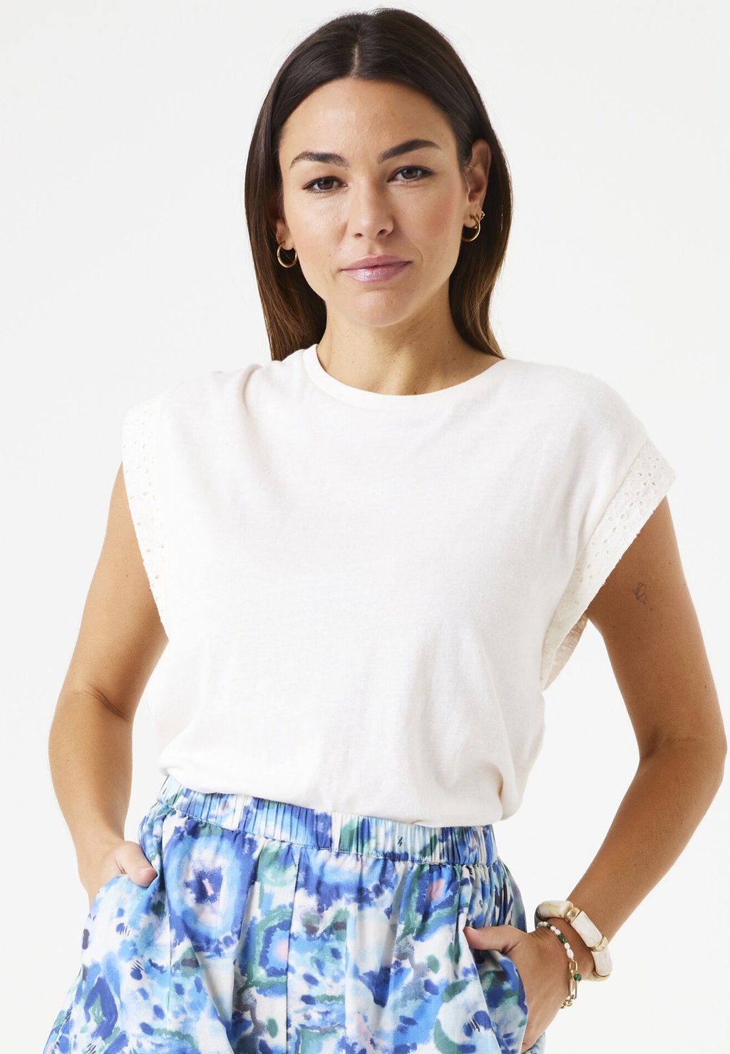 Футболка с принтом Garcia, белый
Футболка с принтом Garcia, белый