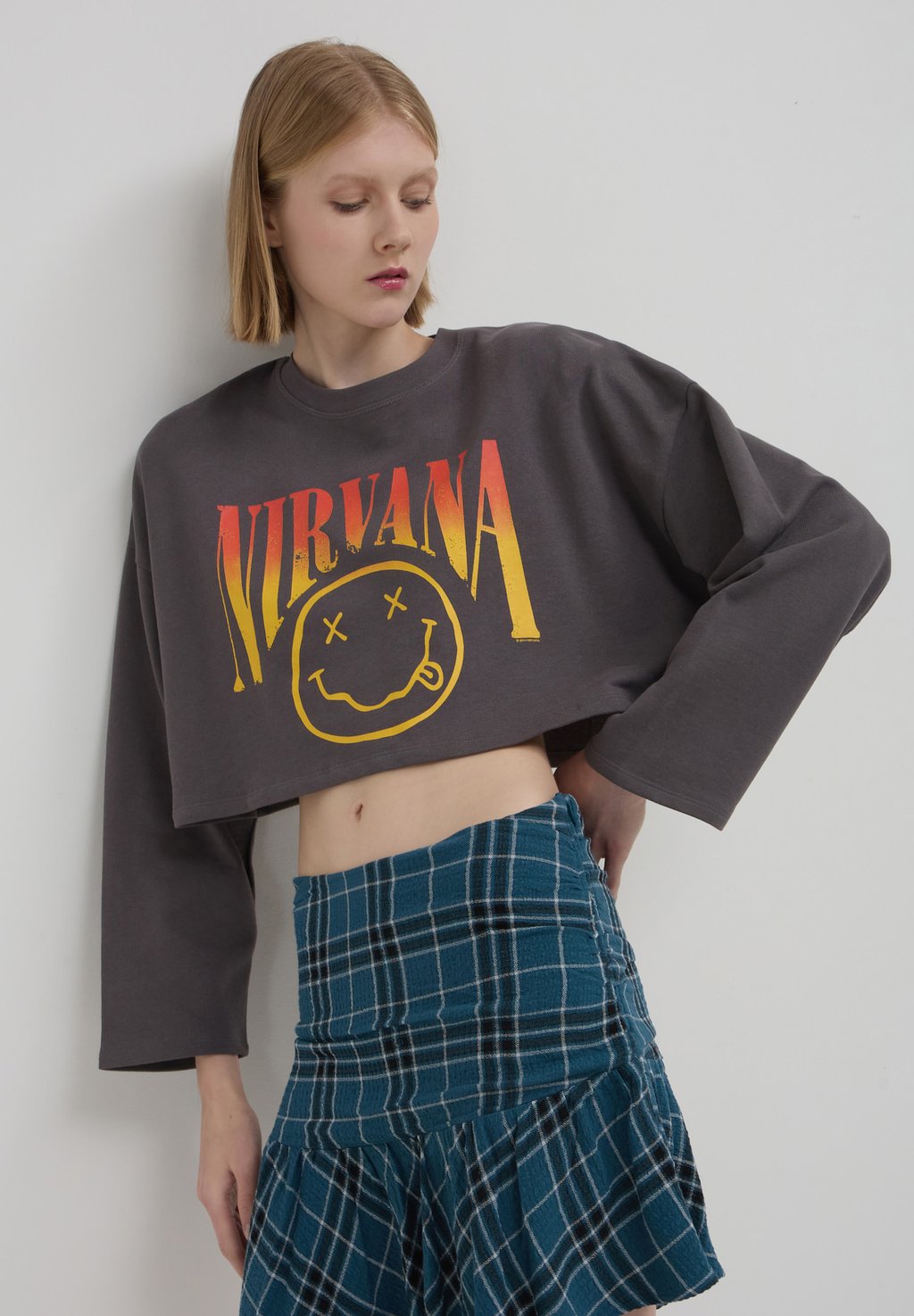 Толстовка CROP IMPRIMÉ ROCK Calliope, серый
Толстовка CROP IMPRIMÉ ROCK Calliope, серый