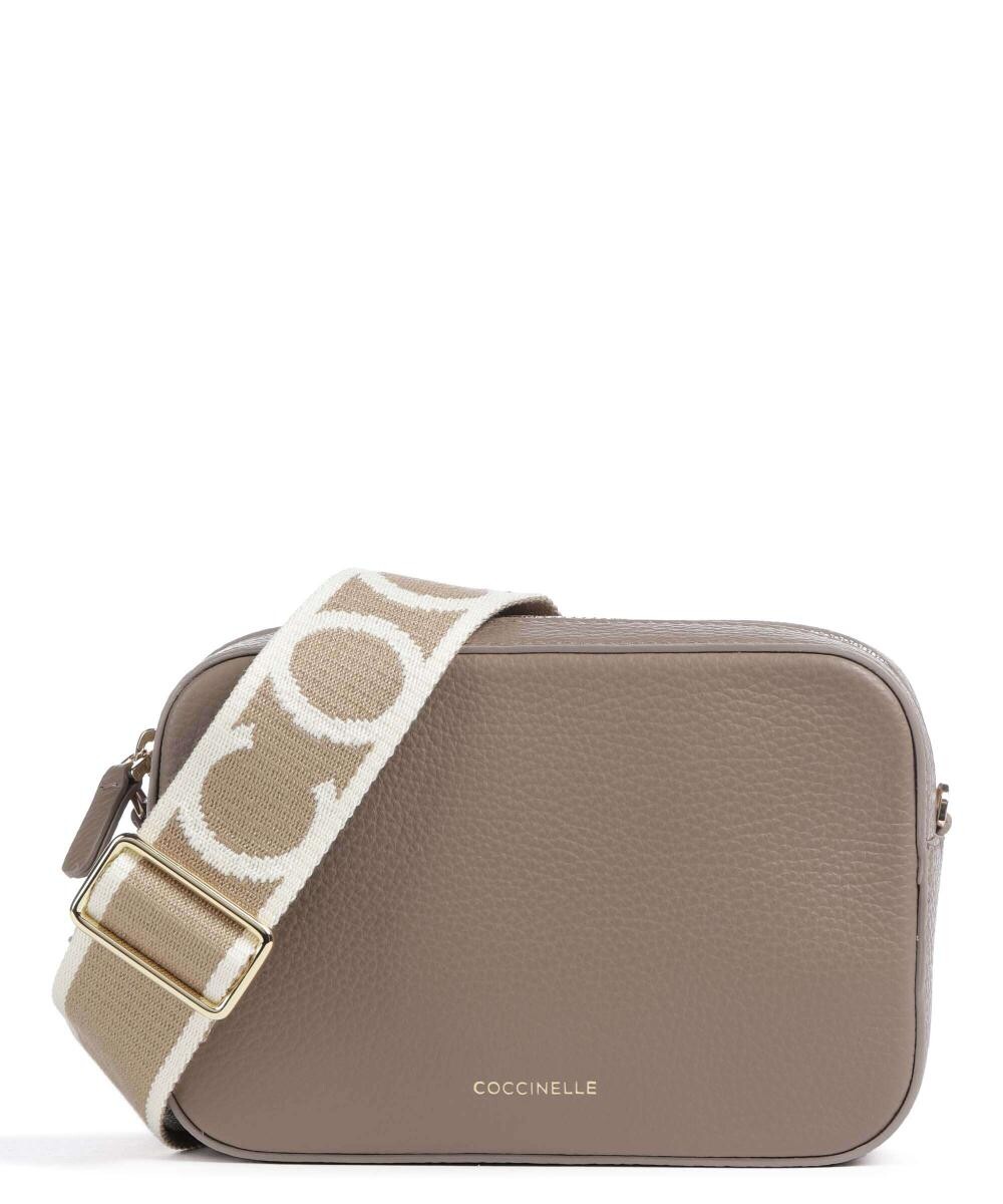 Сумка кросс-боди Coccinelle Tebe кожаная на ремне с принтом, бежевый
Сумка кросс-боди Coccinelle Tebe кожаная на ремне с принтом, бежевый
