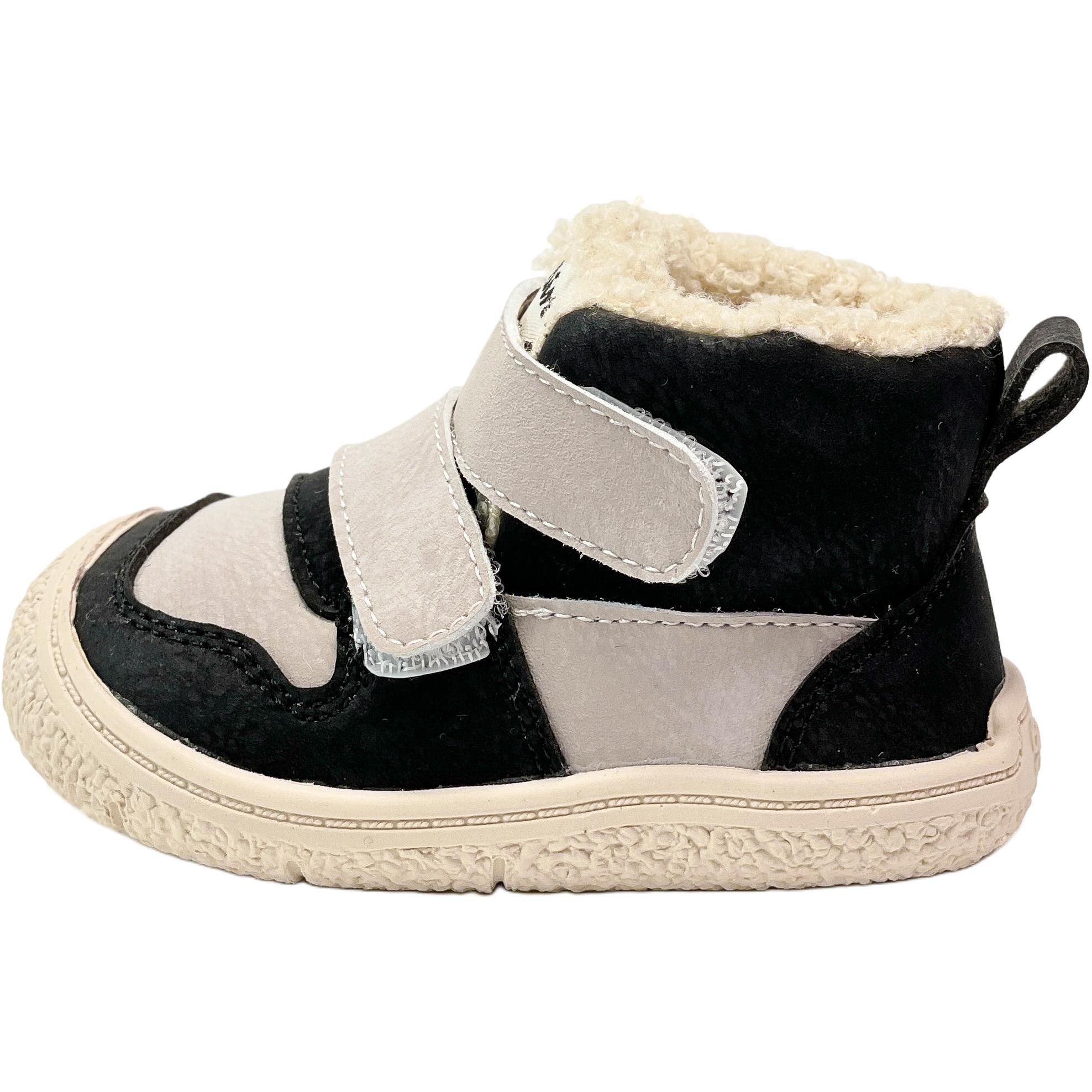 Обувь для малышей QINUOSHU, черный/серый 
Обувь для малышей QINUOSHU, черный/серый