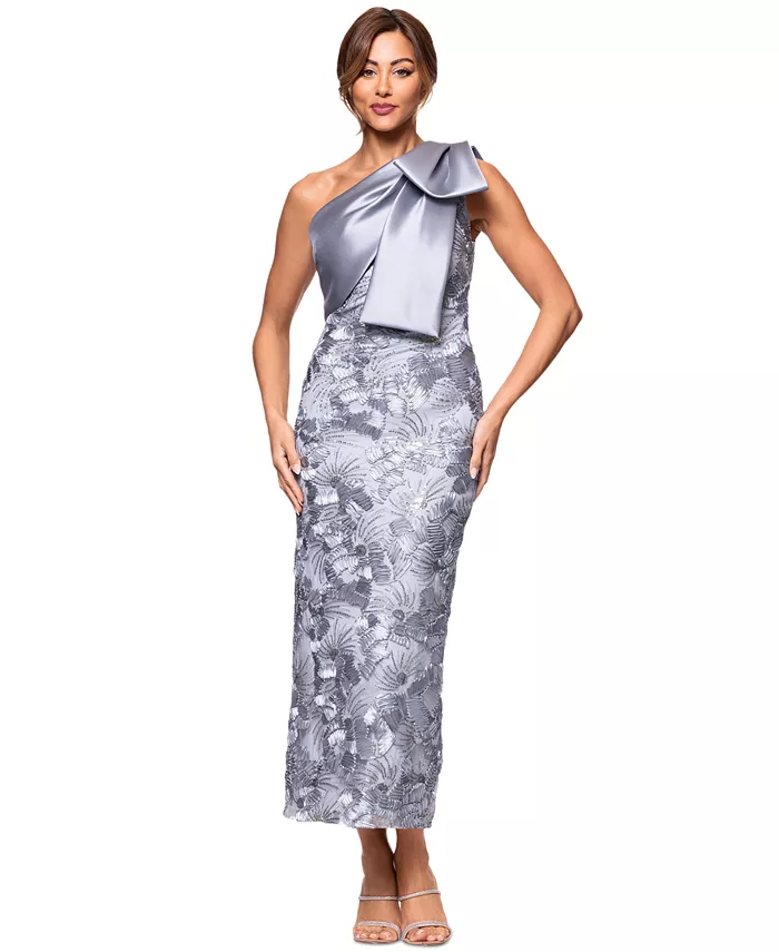 Женское платье с асимметричным плечом, отделкой из сутажа и бантом Betsy & Adam, серый
Женское платье с асимметричным плечом, отделкой из сутажа и бантом Betsy & Adam, серый