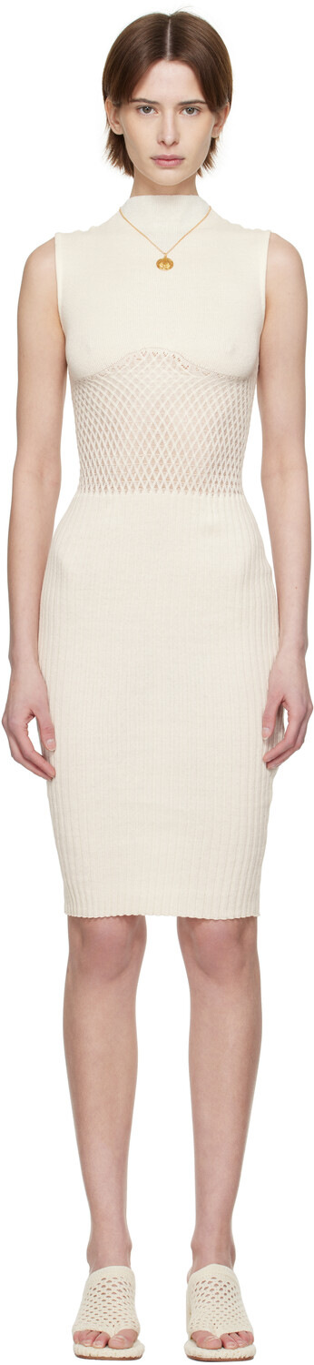 Платье-миди в стиле «соты» от белого Isa Boulder
Платье-миди в стиле «соты» от белого Isa Boulder