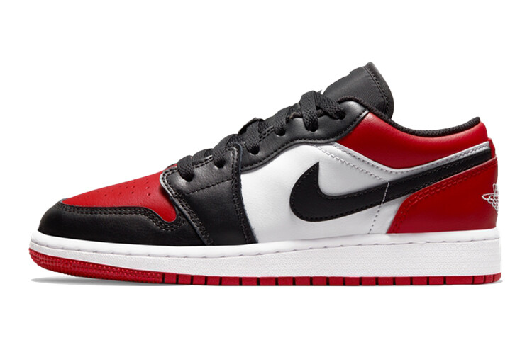 Jordan 1 Low Bred Toe (GS)
Jordan 1 Low Bred Toe (GS)