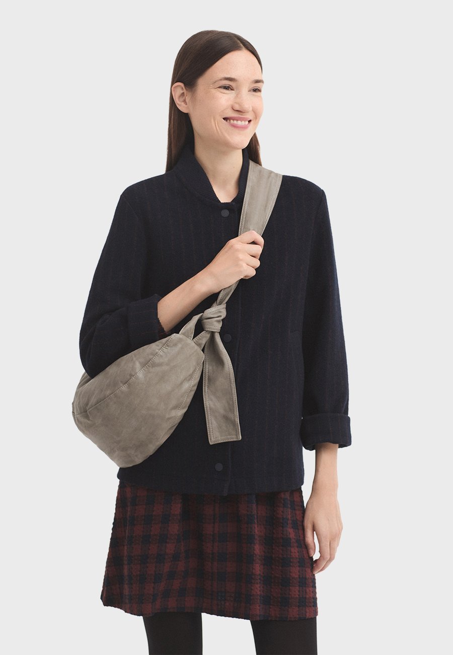 Сумка кросс-боди Nice Things Cross body bag, Light Grey
Сумка кросс-боди Nice Things Cross body bag, Light Grey